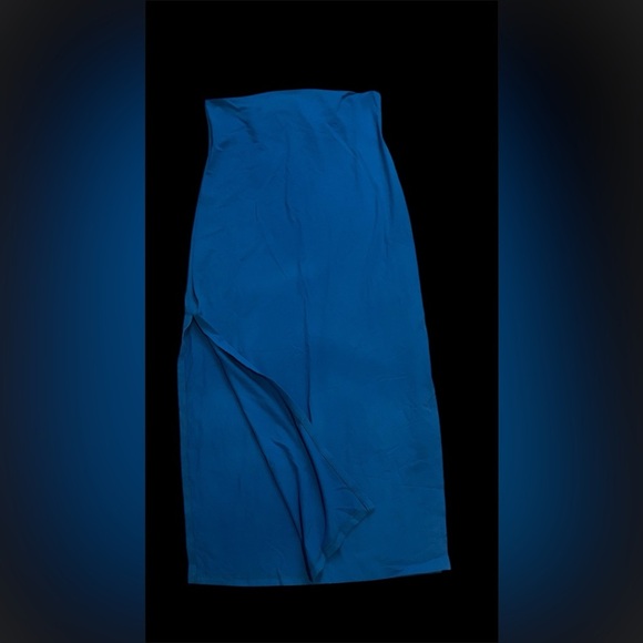 Susana Monaco
Long Maxi Skirt
Size XL
NWT - Picture 3 of 6